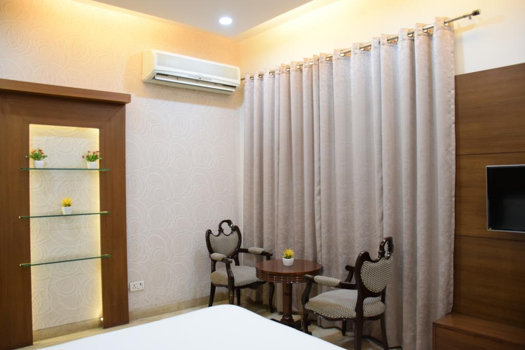When In Gurgaon - Service Apartments, Near Medanta Medicity Delhi Kültér fotó